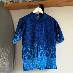 Vintage Blue Flames fire button up short sleeve Medium